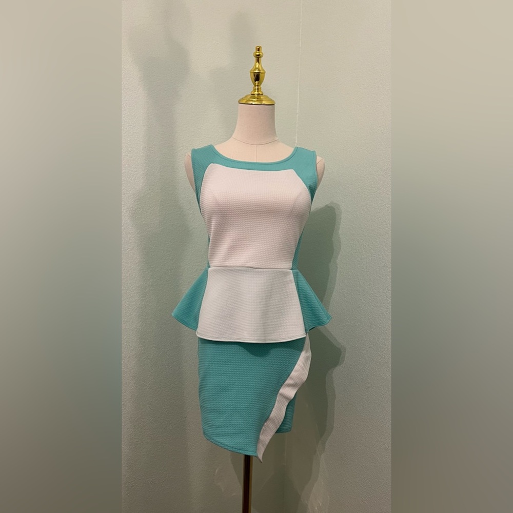 80’s Turquoise Party Dress - Picture 3 of 7